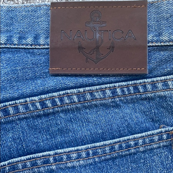 Men’s Nautica jeans - Picture 2 of 3